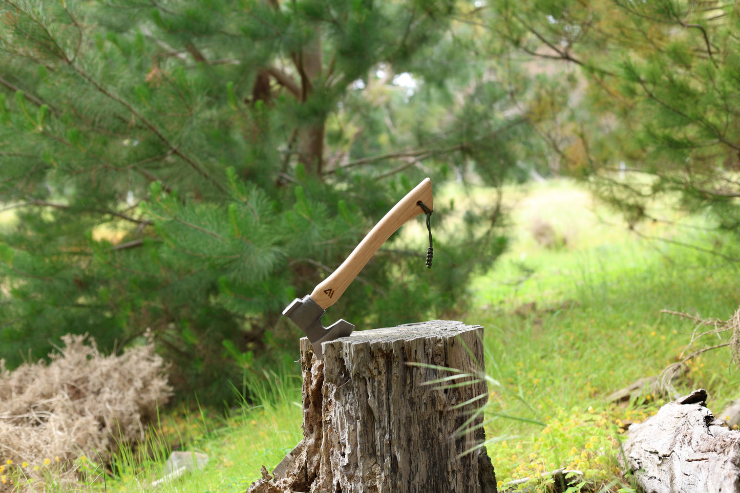 Wilora Trail & Timber Set | Hatchet + Heaford Bushcraft Knife