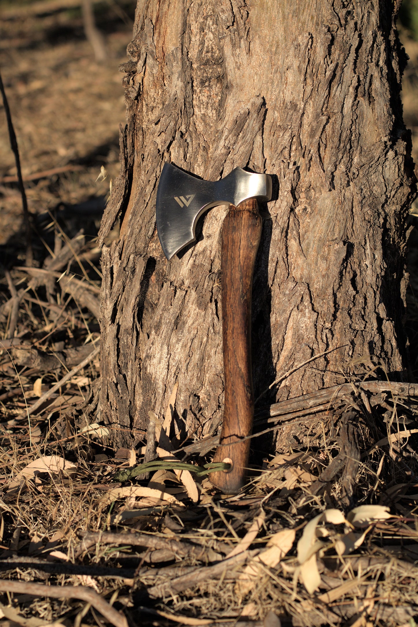Wilora High-Carbon Axe — American Hickory, Dual-Grit Stone, PU Sheath