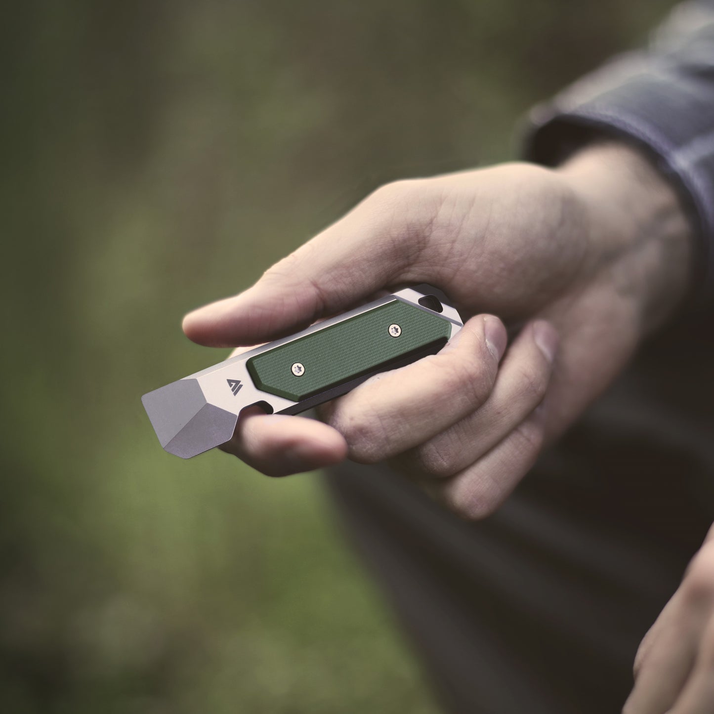 Wilora Wedge – TC4 Titanium EDC Pry Bar - Green Edition