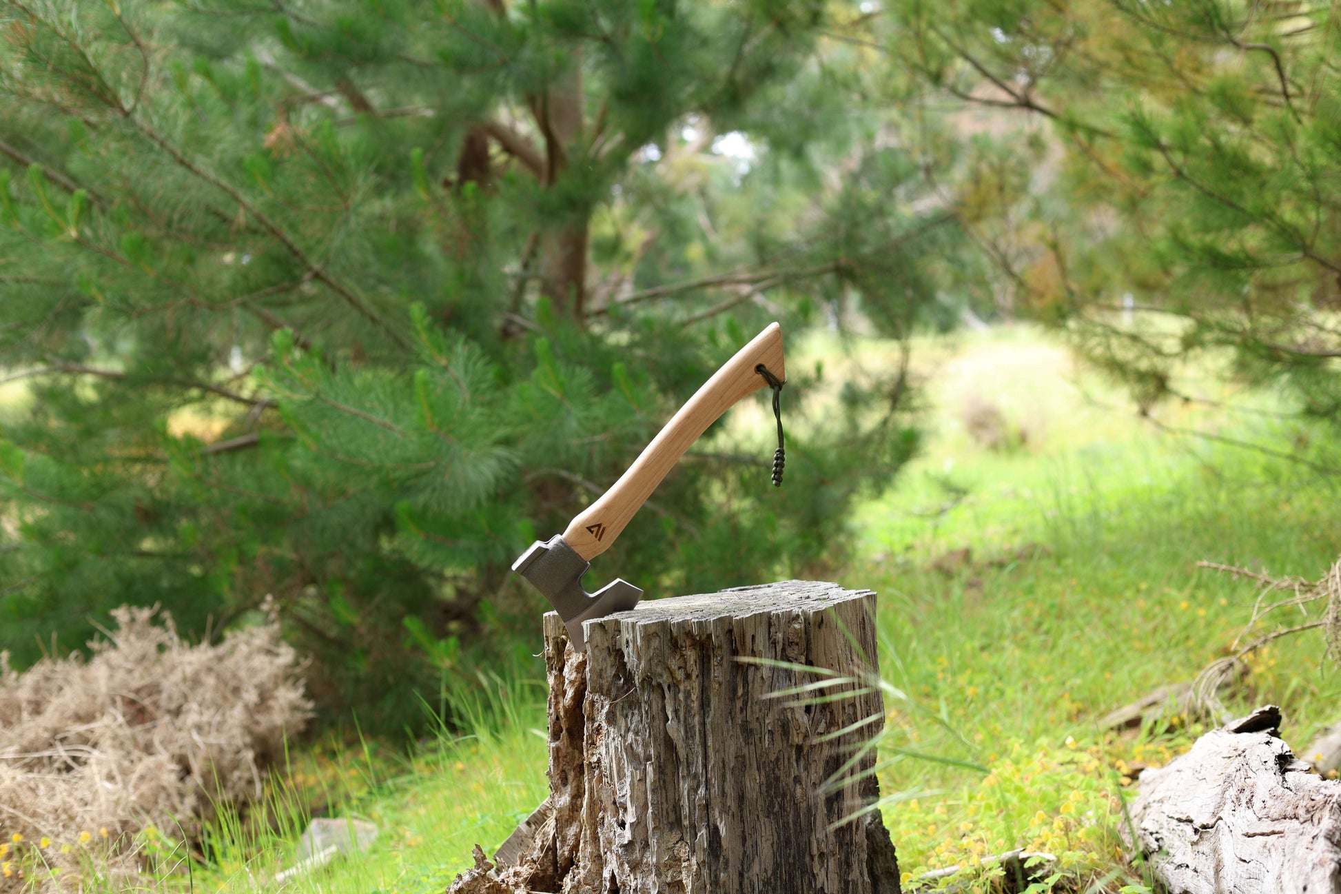 Wilora Trail & Timber Set | Hatchet + Heaford Bushcraft Knife