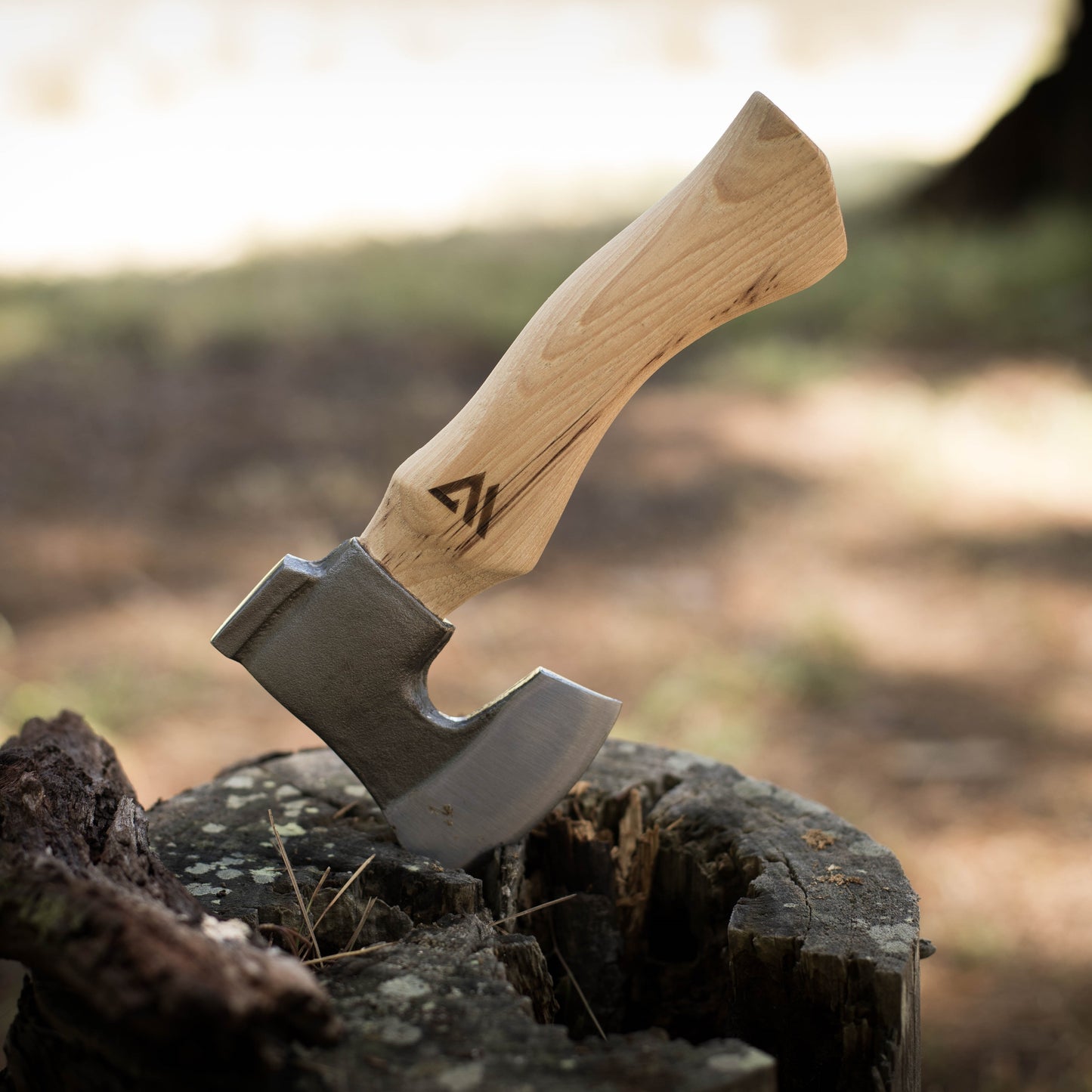 Wilora Compact Hatchet — Hickory, High-Carbon Steel, Hammer Poll