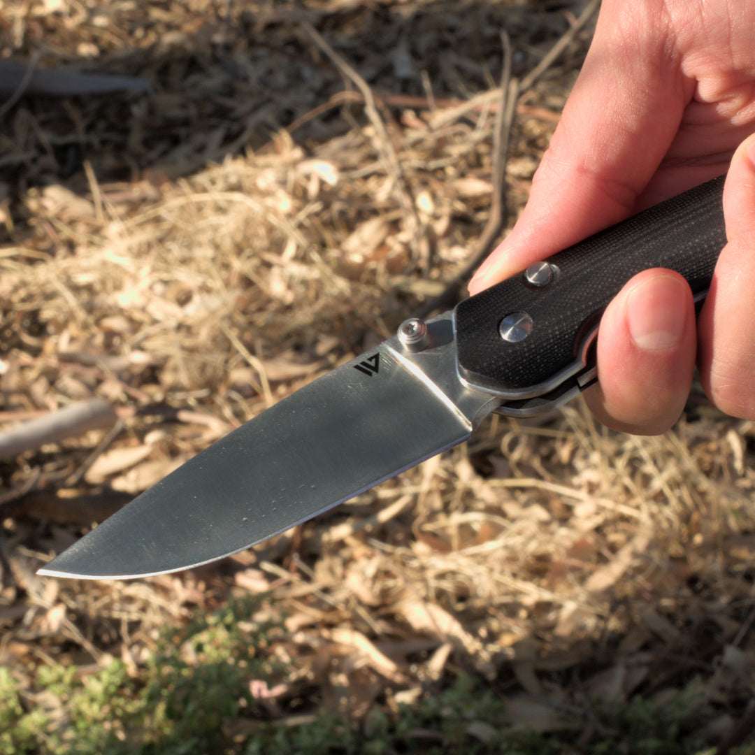 Wilora – The Tarn | D2 Folding Knife with Paracord Lanyard & Sheath
