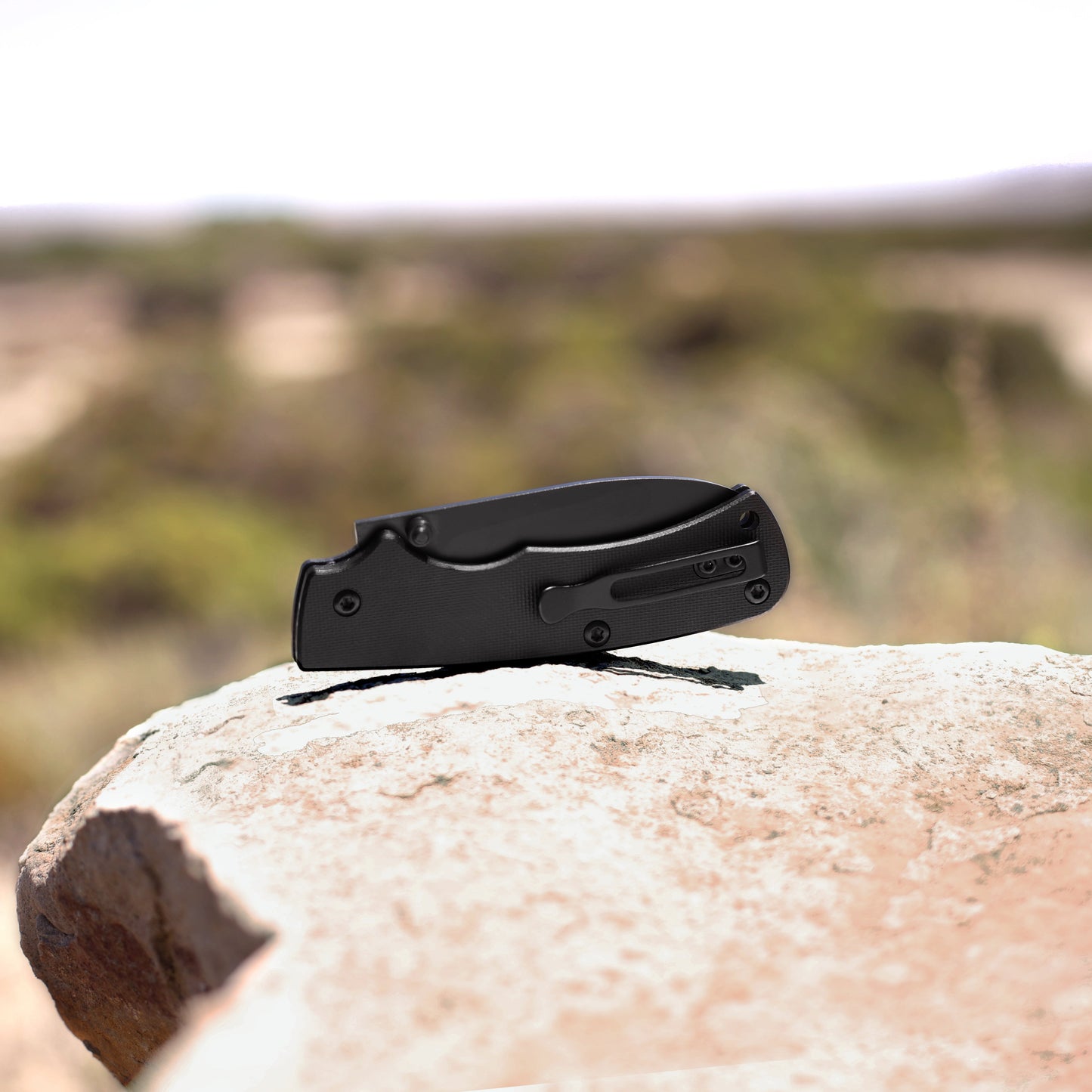 Wilora The Black Slip Joint folding knife closed with G10 handle