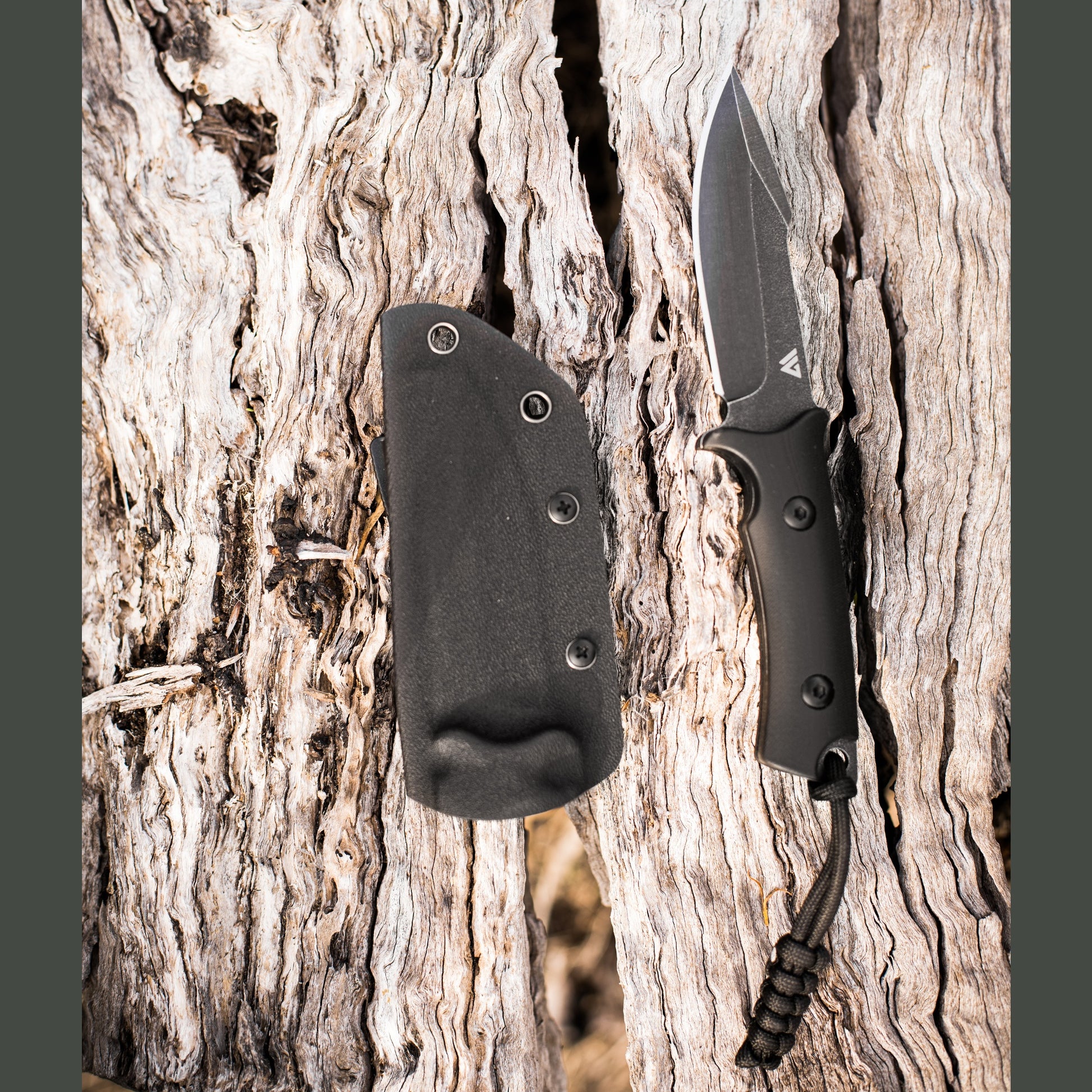 Wilora Full Tang Hunting Knife outdoor camping gear setup