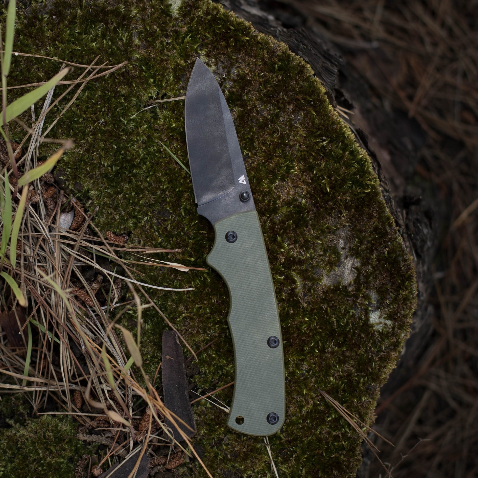 Wilora The Slip Joint folding knife G10 handle close-up
